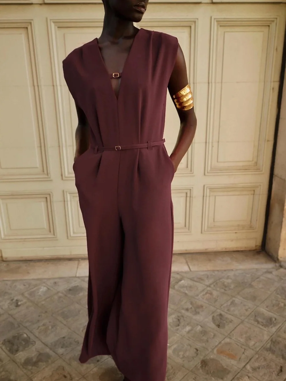 Zara Wide-Leg Belted Jumpsuit Maroon Size Small Elegant V-Neck Wide Leg - Picture 2 of 16